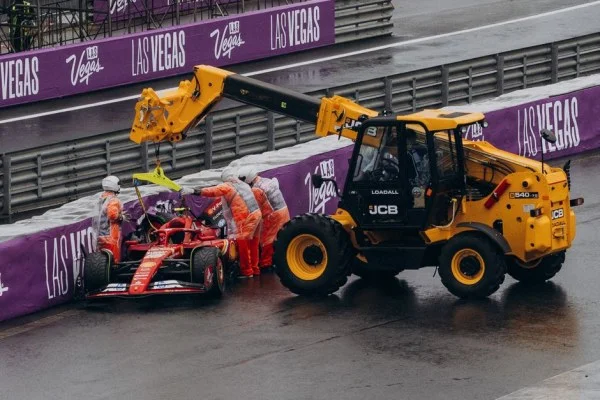 F1 car crash